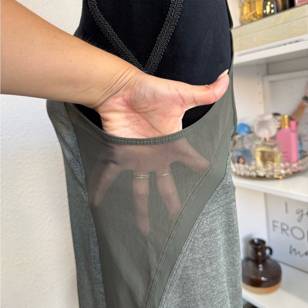 Lululemon Run Off-Route Tank top size 6 - Picture 8 of 8